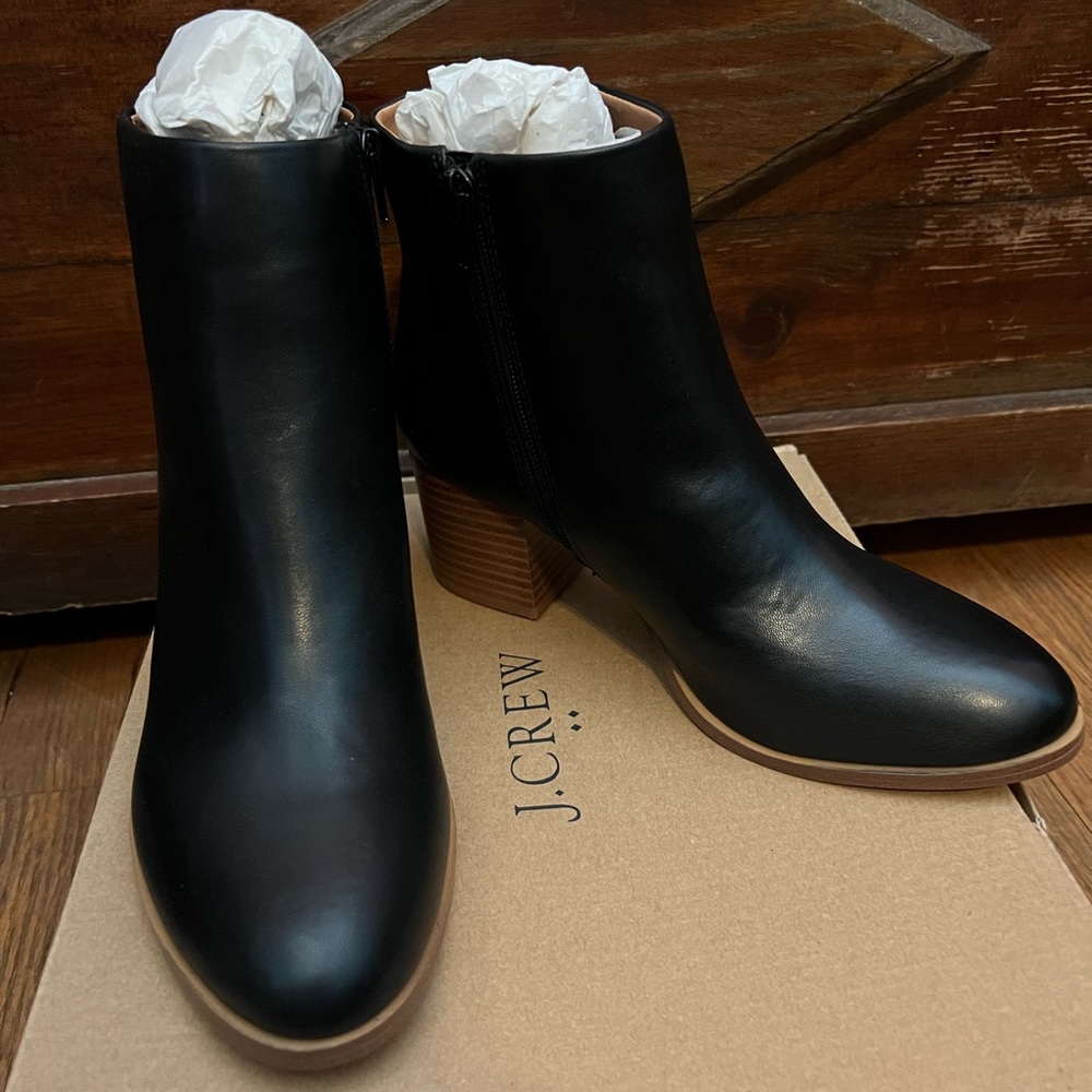 J crew Women’s Leather Ankle Boots - size 7